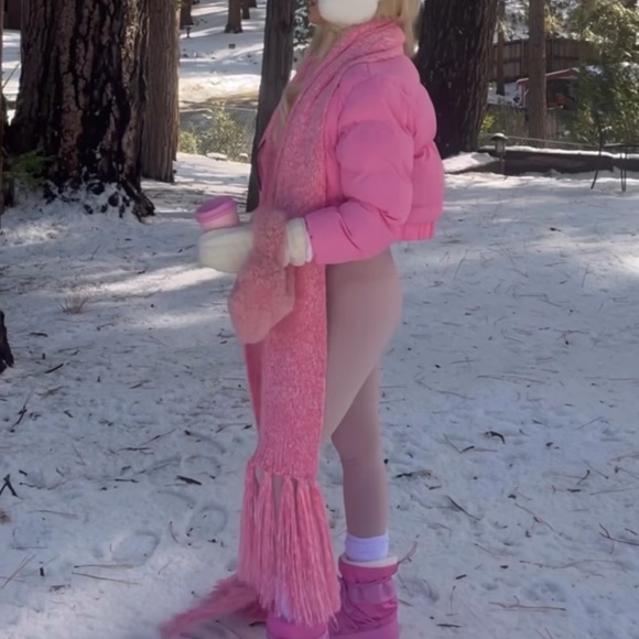 Pink Scarf - Picture 3 of 3